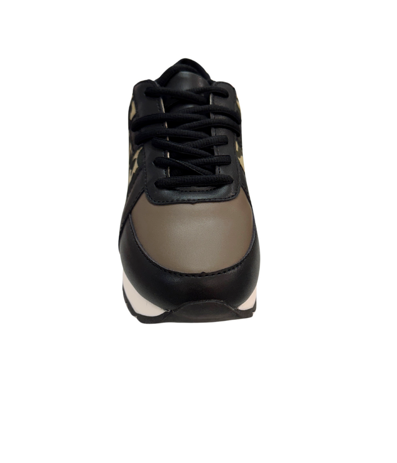 Geri Sneaker in Camo