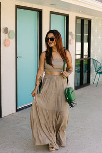 The Eliana Set in Taupe